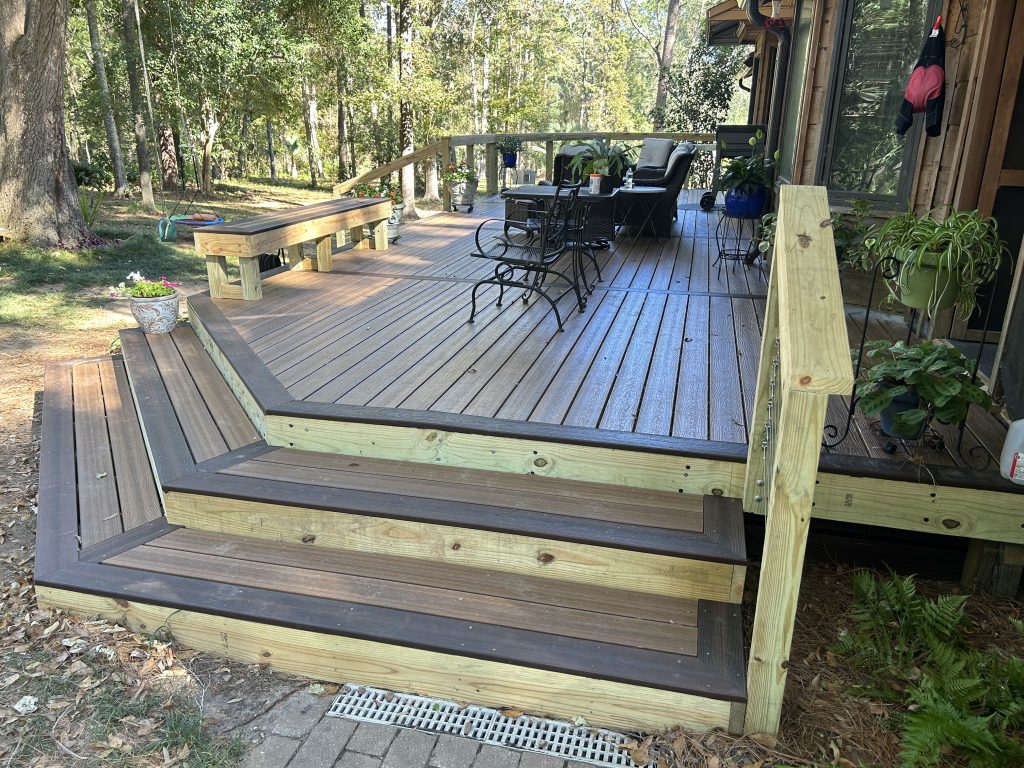 two-tone deck board colors